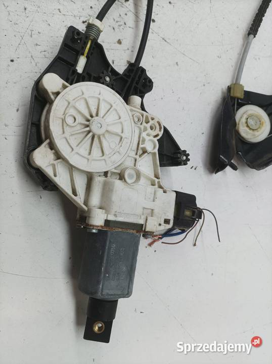 MECHANIZM SZYBY LEWY PRZÓD F21 70460310 Bmw