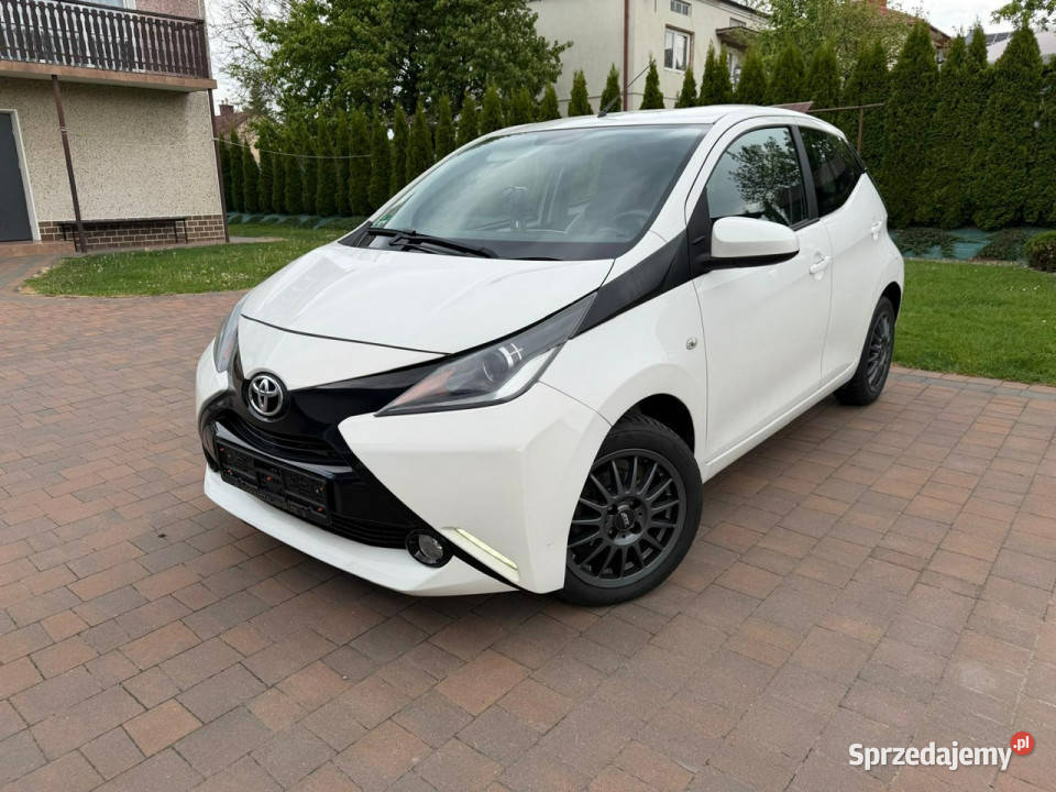 Toyota Aygo Perfekcyjny bogata II 2014 klimatyzacja Aygo podkarpackie