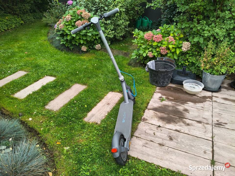 Motus Scooty 10 hulajnoga 350W 15Ah zasięg 60 Hulajnogi elektryczne Kozy