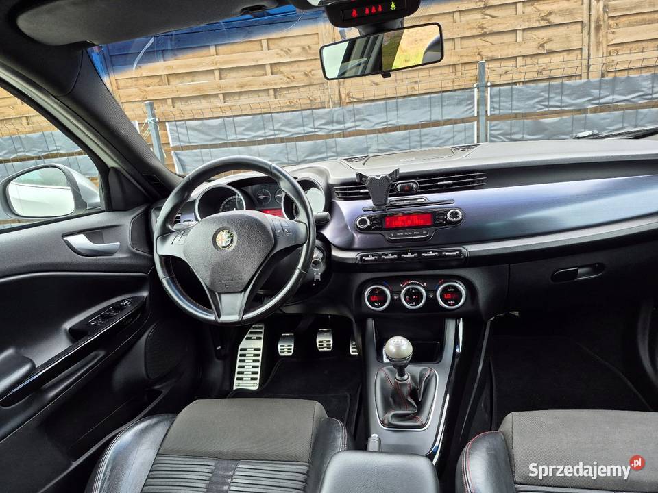 Alfa Romeo Gulietta 20 JTD 140 System DNA Mega wielofunkcyjna kierownica sprzedam