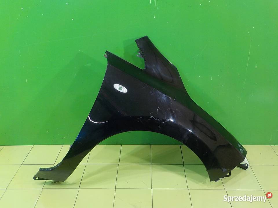 NISSAN LEAF I LIFT AUT 16r 5D blotnik prawy