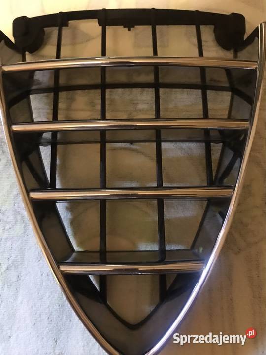 Atrapa grill zderzaka motylek maski Alfa Romeo sprzedam