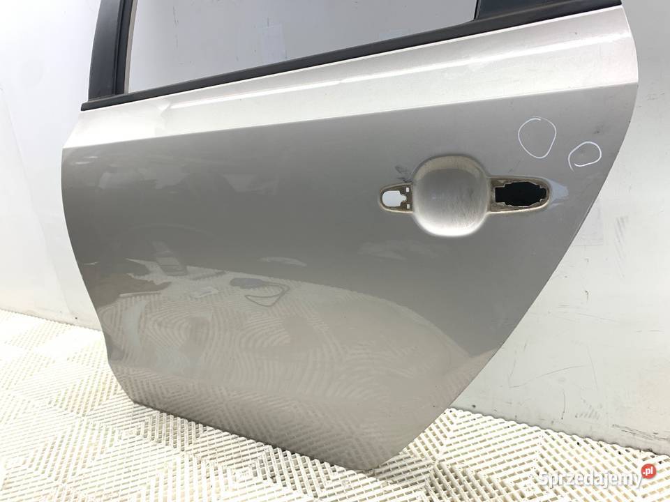 DRZWI LEWY TYŁ HYUNDAI i30 Kombi 0712 CHAMPAGNE osobowe