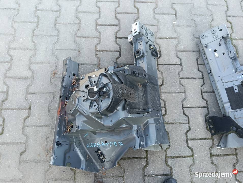 Land Rover Velar Podłużnica Lewa prawa Rok produkcji 2017 Kalisz sprzedam