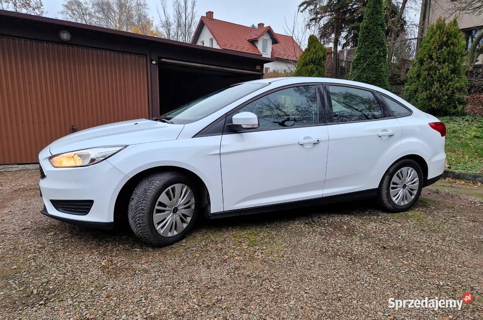 Ford Focus Mk3 16 TiVCT Trend salon bezwypadkowy wielofunkcyjna kierownica Kraków