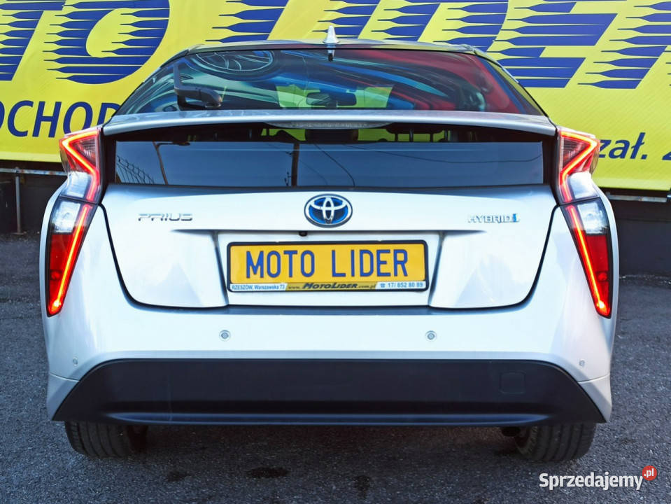 Toyota Prius serwisowany najbogatszy IV 20152023 podkarpackie sprzedam