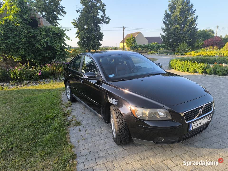 Sprzedam Volvo V40 2006 Disel nieuszkodzony Samochody osobowe Ściechów
