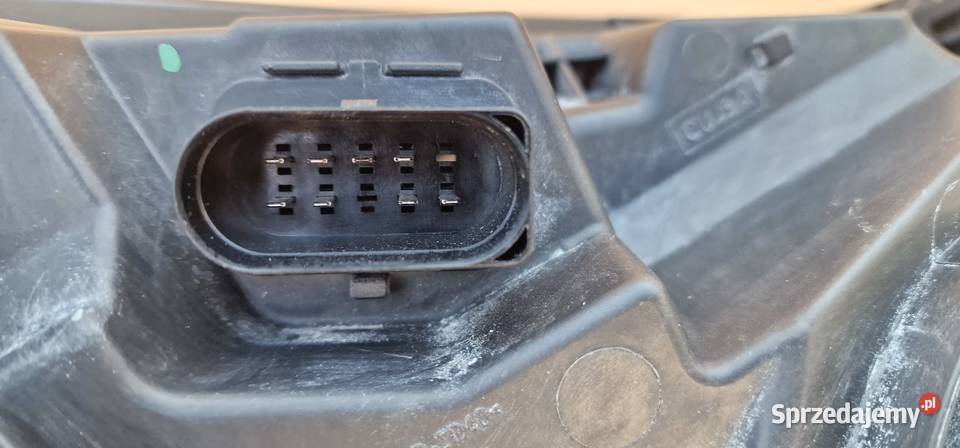 FORD CUSTOM LIFT LAMPA REFLEKTOR LED LEWY osobowe Lampy przednie Bieleń