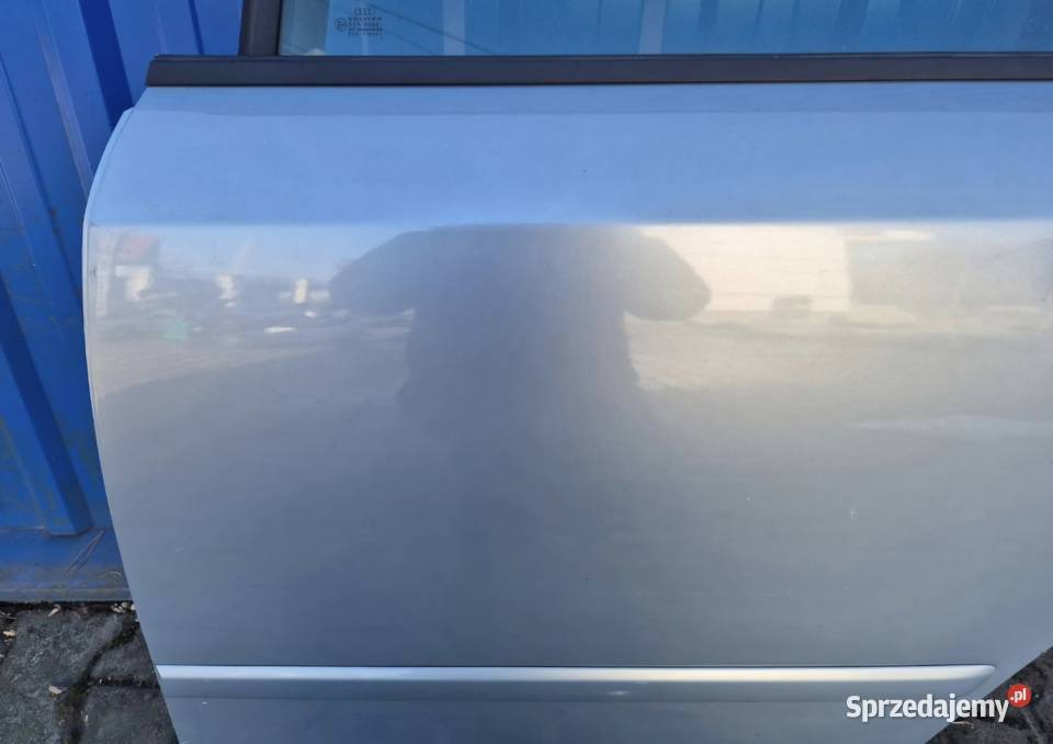 9 DRZWI TYŁ LEWY TYLNE LEWE AUDI A4 B6 KOMBI Działoszyce