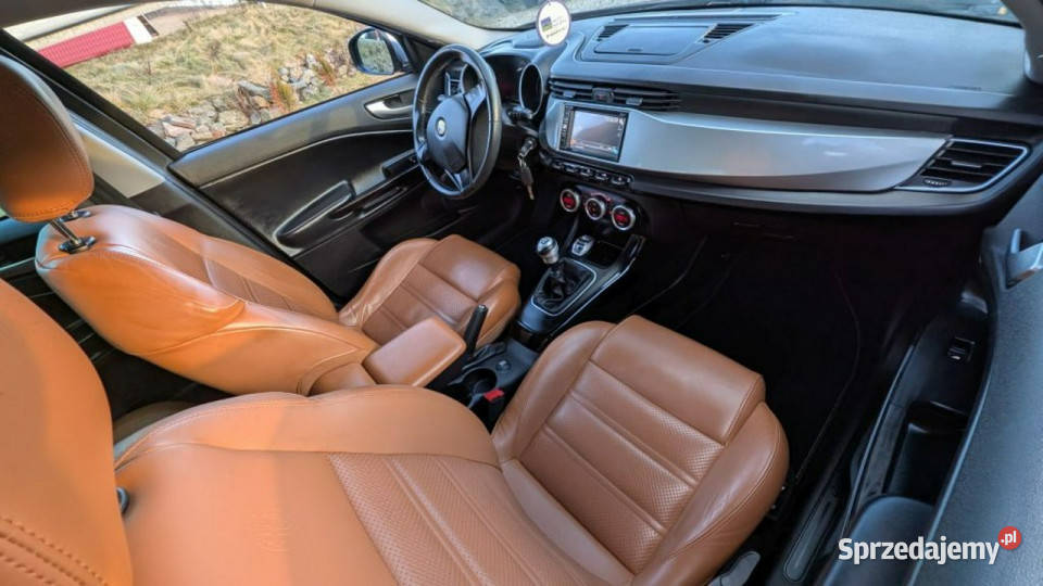 Alfa Romeo Giulietta 14 benzyna skóry Navi Kamienna Góra