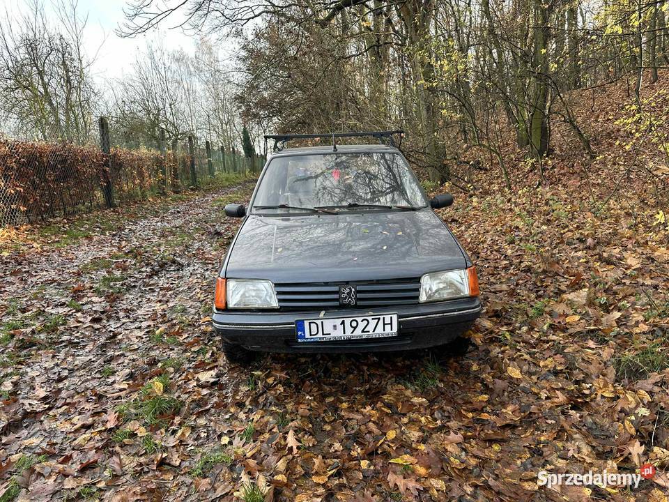 Peugeot 205 1985 18 diesel słaby stan auto do Legnica sprzedam