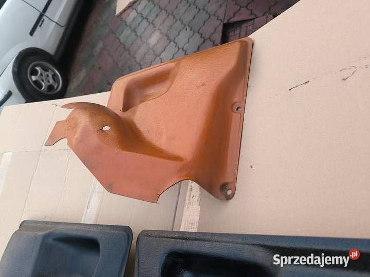 Fiat 126 boczki tyl L i P ST panel tunelu