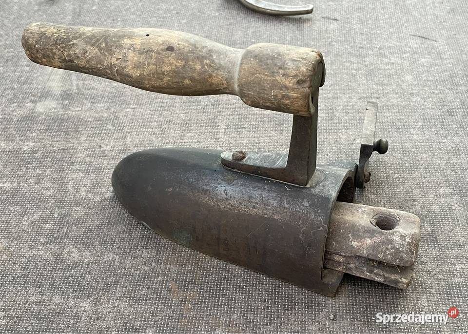 Stare żelazko mosiężne z duszą antyk prl Pacyna sprzedam