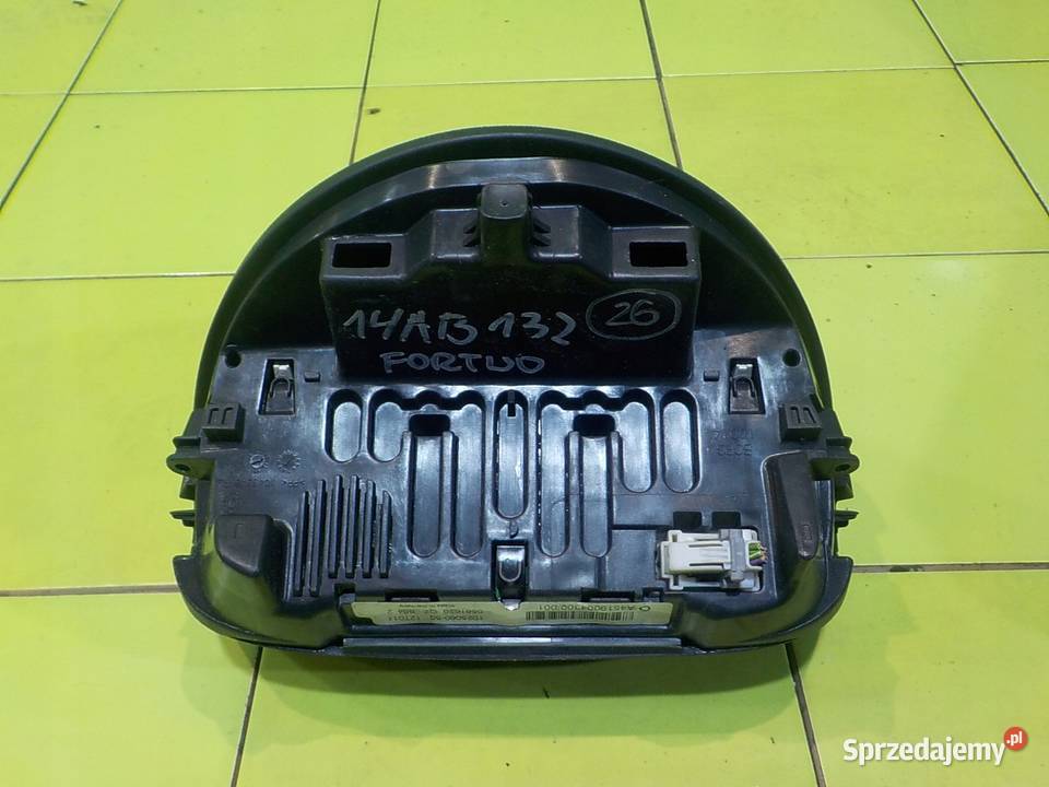 SMART FORTWO II 451 LIFT 10 B 12r licznik zegary osobowe