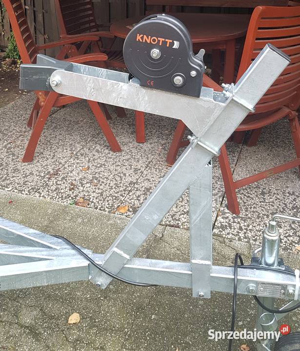 Dziobnica z wyciągarką na pasPrzyczepa wielkopolskie Plewiska