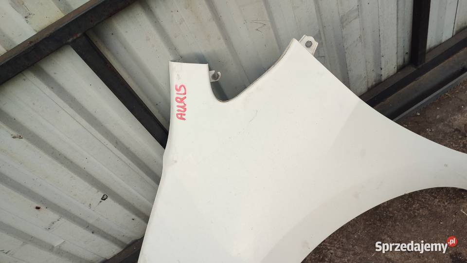 BŁOTNIK LEWY PRZÓD PRZEDNI TOYOTA AURIS 1 I LIFT Motoryzacja