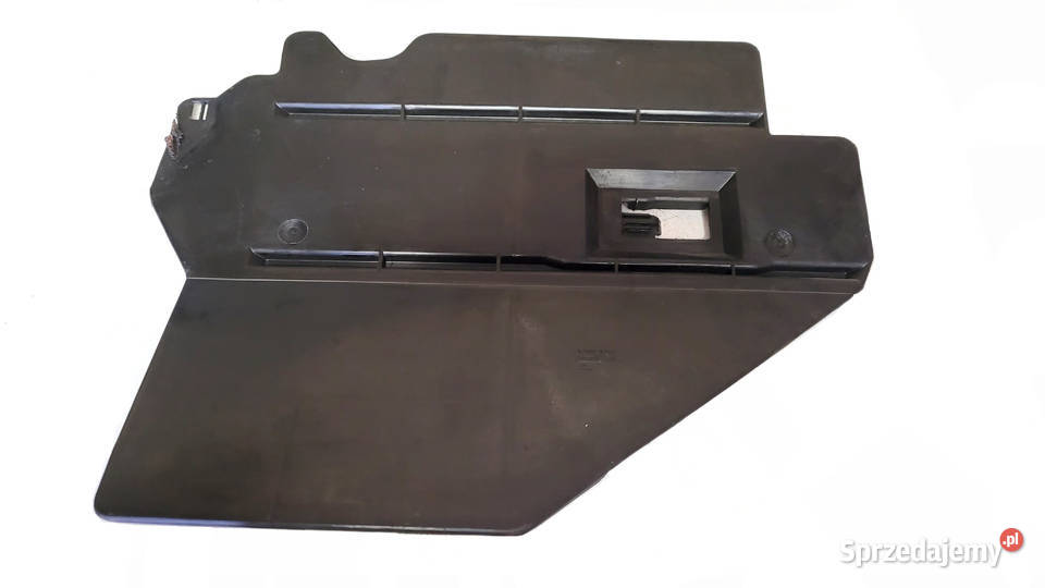 OSŁONA MASKOWNICA VOLVO 9158986 9158987 VOLVO Rok produkcji 2013 Pozostałe