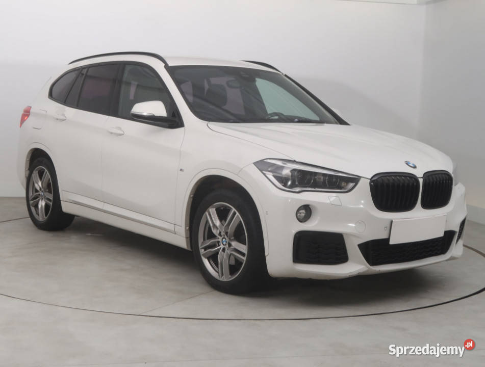 BMW X1 sDrive18i elektryczne lusterka Bielany Wrocławskie