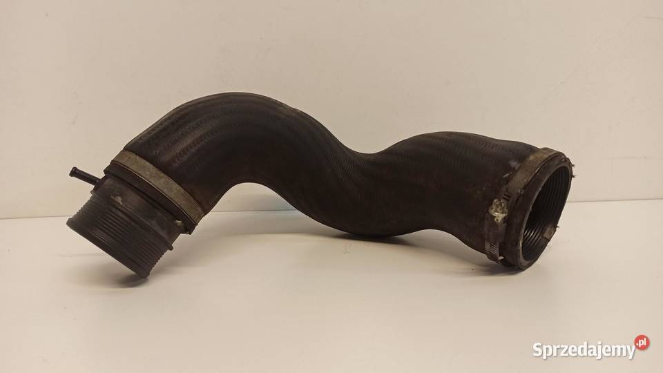 VOLVO V70 RURA INTERCOOLERA 24 D5 30792884