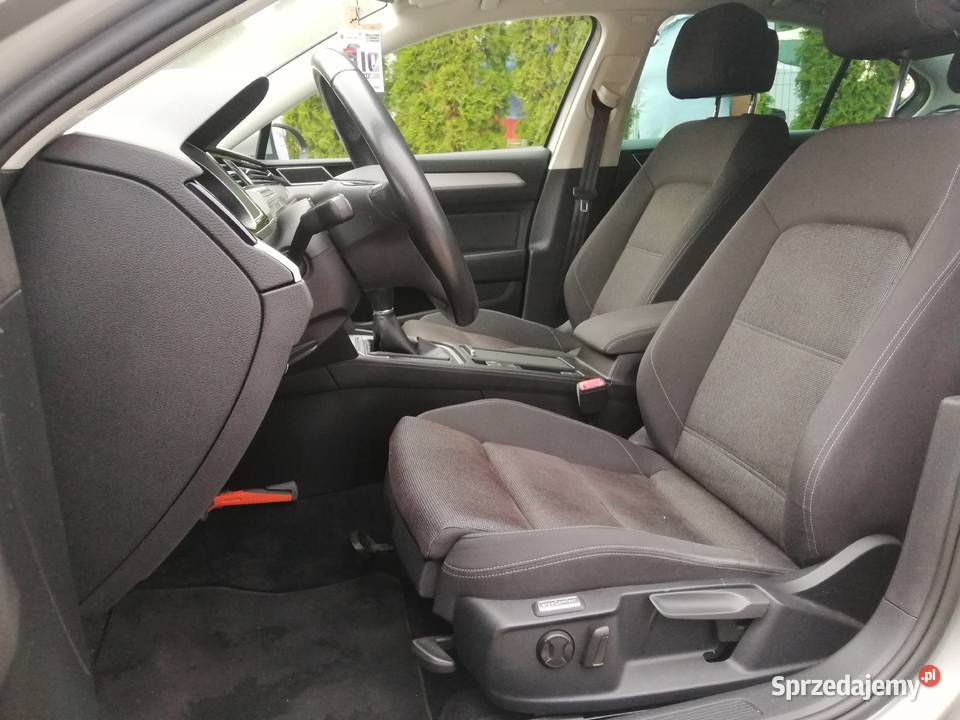 VW Passat B8 Diesel Zadbany LED Ekonomiczny 2017 sprzedam