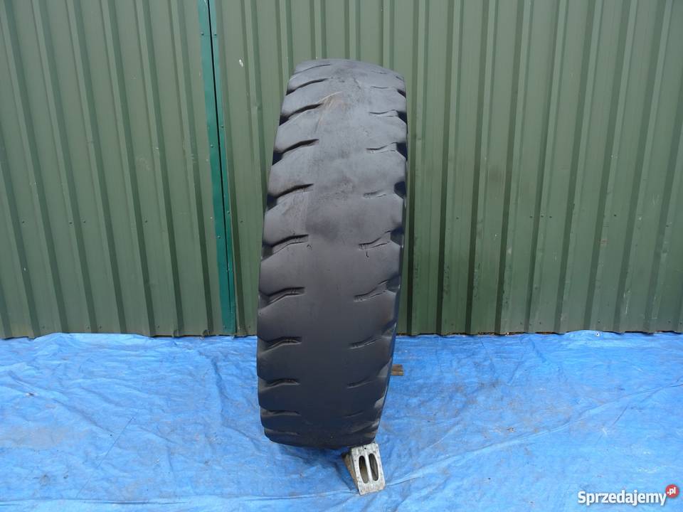 OPONA 1800 1800 R 33 BKT ROCKGRIP IND4