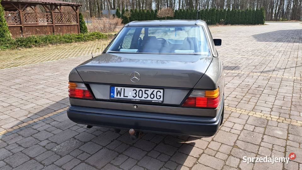 1986 Mercedes W124 sedan 30 benzyna Namysłów