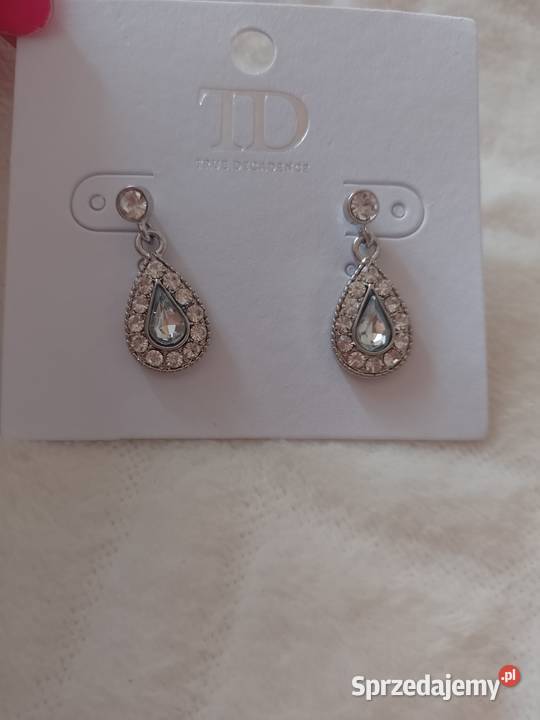 Subtelne małe bogato zdobione kolczyki z Londynu Kraków sprzedam