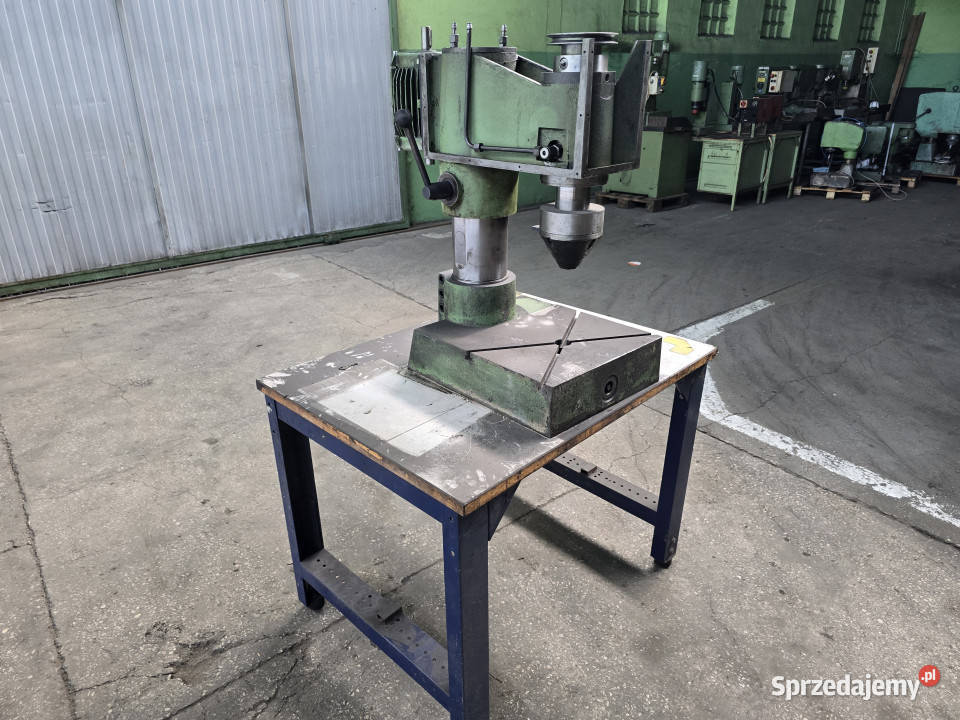Nitownica radialna BRCKER ze stołem 20 tak Maszyny budowlane wielkopolskie Trkusów
