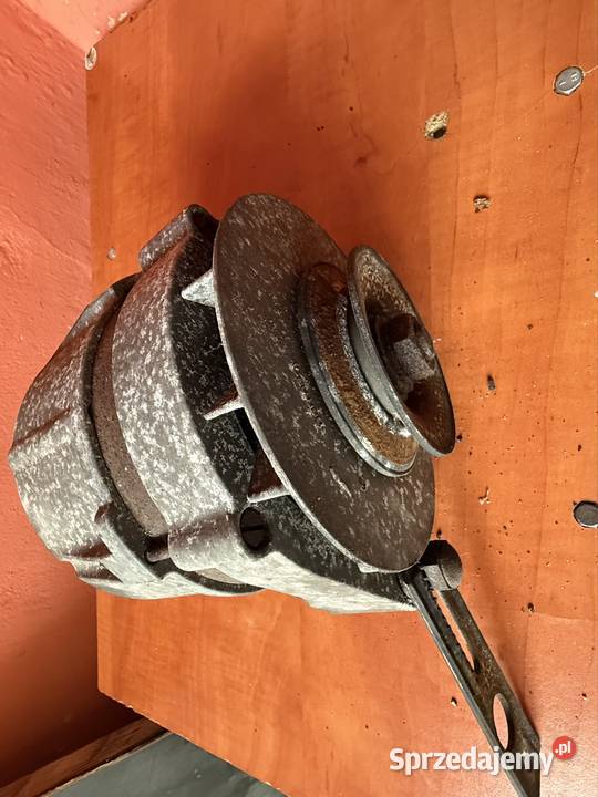 Alternator BMW e24 e23e28 e30 bosch 0120469560 Mszana