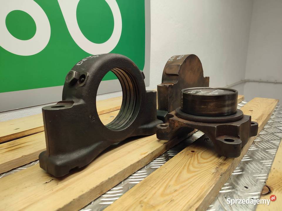 Ucho Wspornik mostu DeutzFahr 7250 TTV 11869