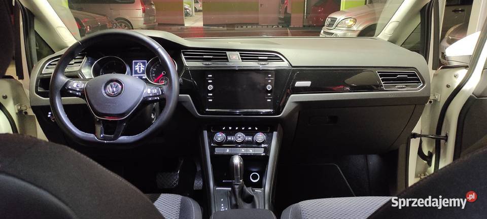 VW Touran 2019 20 TDI 150 DSG lubelskie lubelskie Sułoszyn sprzedam
