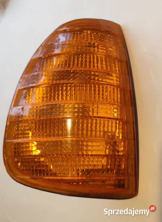 Kierunkowskaz Mercedes W123 osobowe Lubin