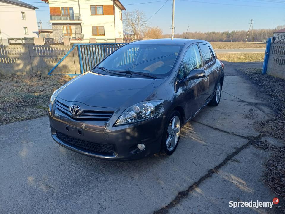 Toyota Auris lift 14 D4D 90 łódzkie Kiernozia