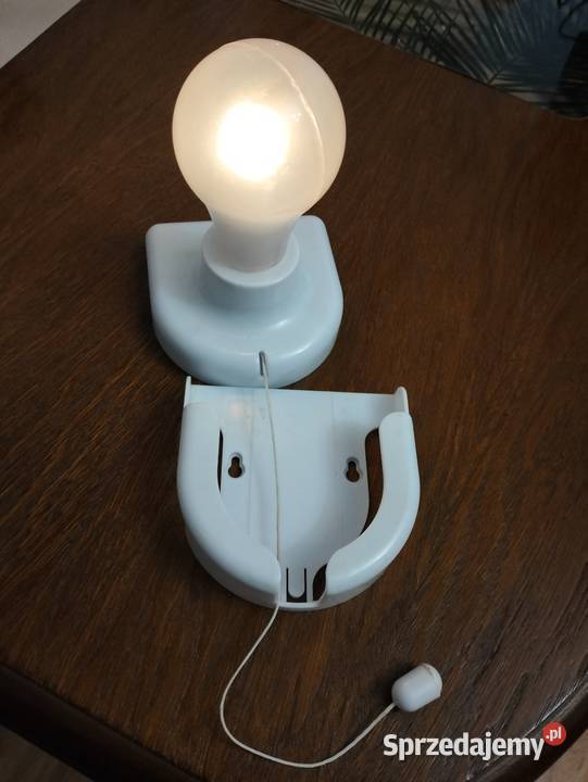Lampka do szafy i komórki sprzedam