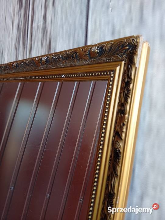 lustro z złotej ramie 428 Lustra kujawsko-pomorskie Byczyna