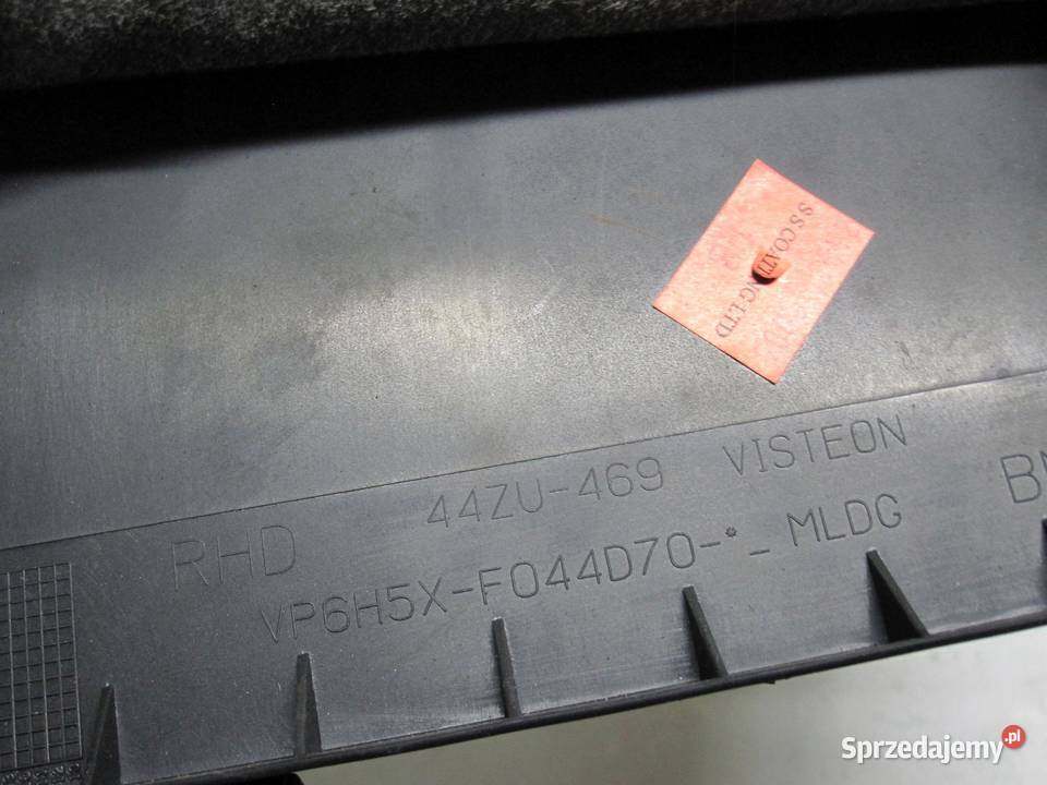 LAND ROVER FREELANDER II 06r ramka obudowa