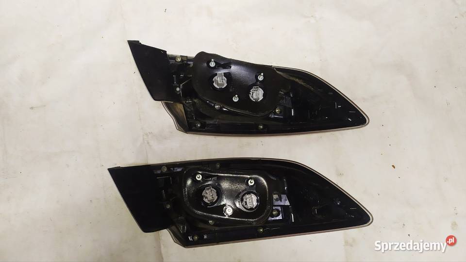 Mazda3 Mazda 3 2009 2010 2011 lampa tył prawa na Wrocław sprzedam