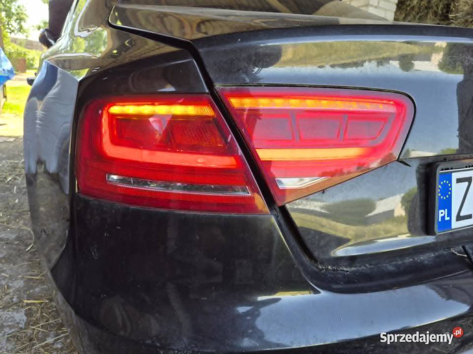 AUDI A8D4 2012 LAMPA LEWY TYL LED 4H0945095 Lampy tylne Radom