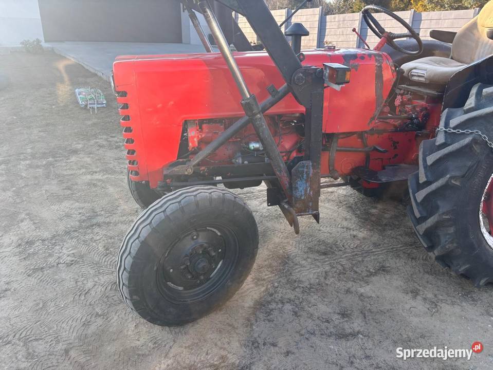 Ciągnik international B275