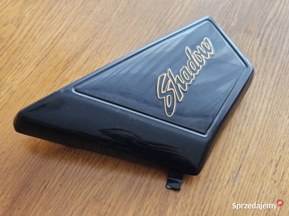 Boczek lewy czarny nieoryginalny Honda VT500C Lublin