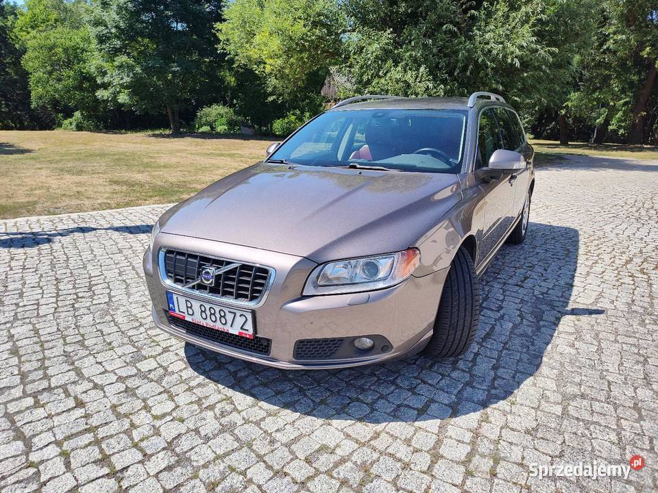 Volvo V70 24D5 absolutny full 315km Turka