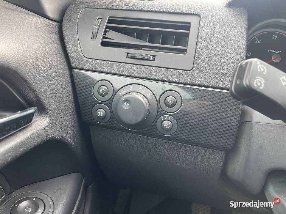 OPEL Astra GTC Coup 17 CDTi 125 sport BB668 dolnośląskie Wrocław sprzedam