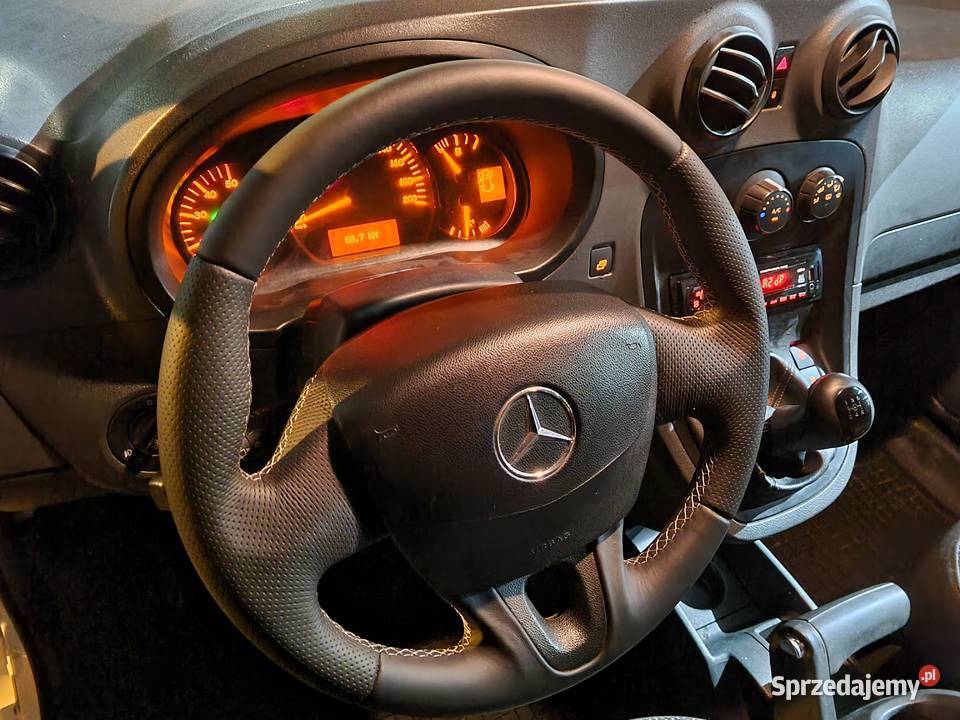 MB Citan 109 90 F VAT 23 1wsza rej XII2012 VAT1 249000km Mercedes-Benz