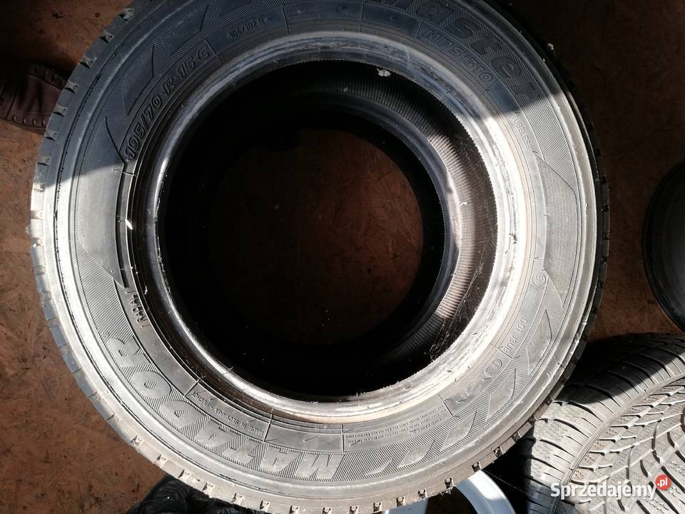 2 opony MATADOR MASTER 19570R15C