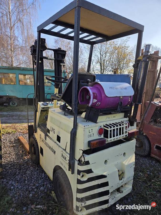 Wózek widłowy Rak Suchedniów Gaz ursus c330 gaz sprzedam