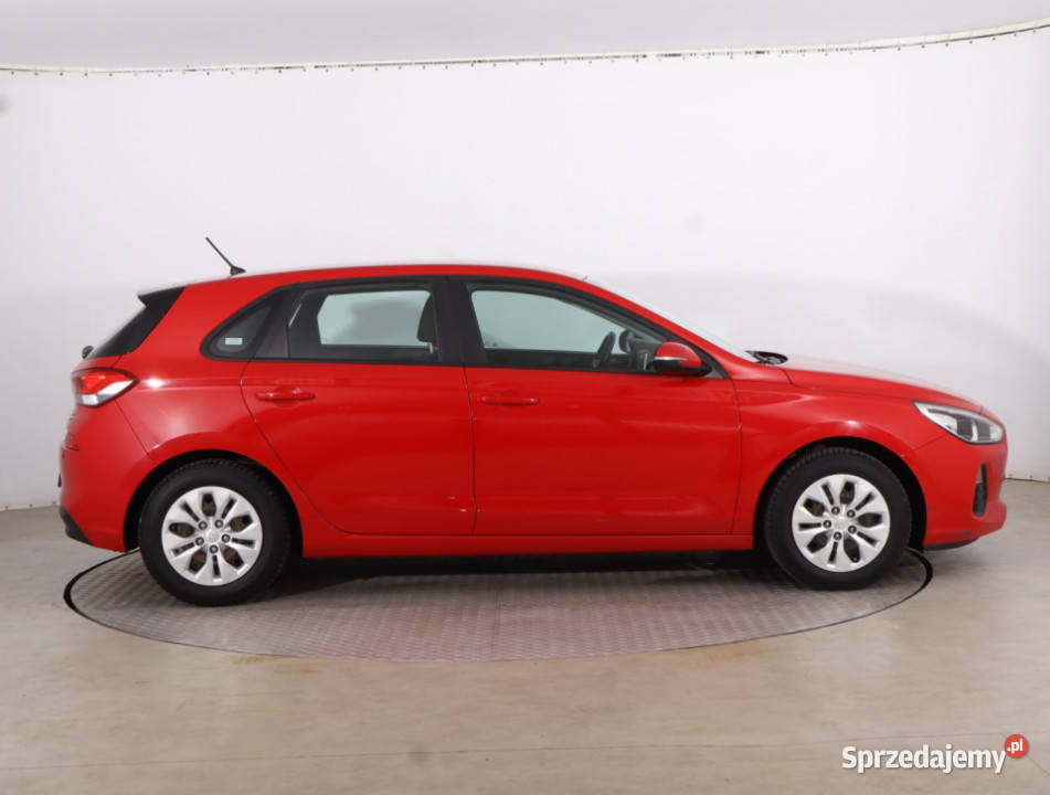 Hyundai i30 14 CVVT 1368cm3 Hyundai Piaseczno sprzedam