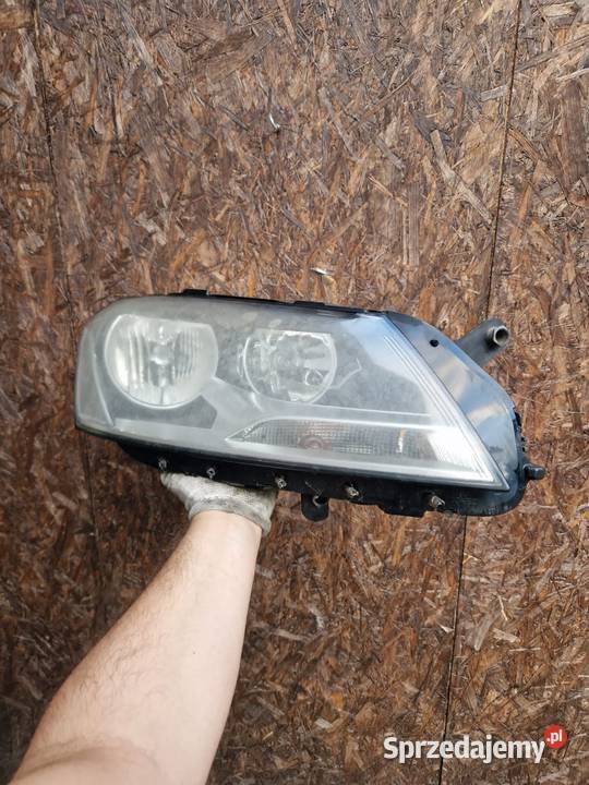 Vw passat B7 lampa reflektor prawy przód przód osobowe Złotoryja