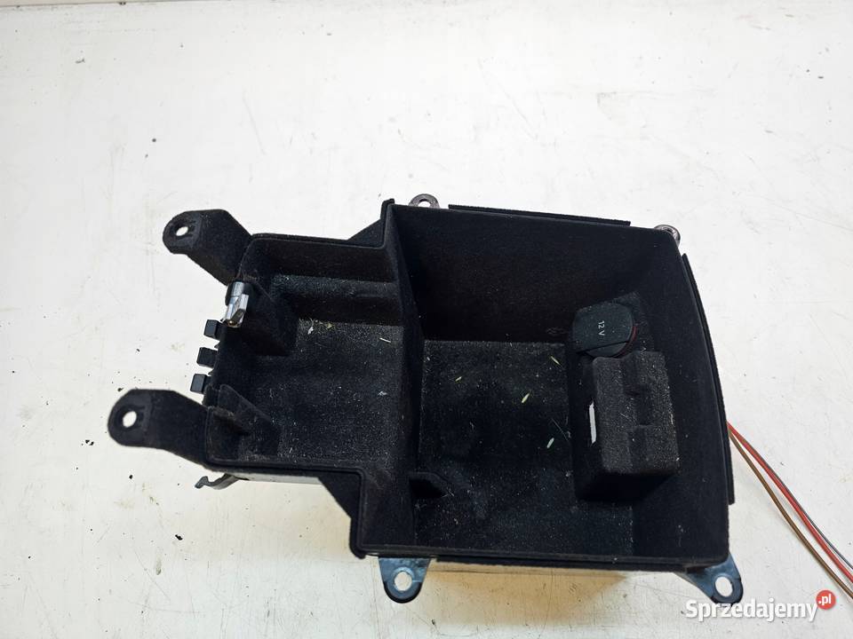 SCHOWEK PÓŁKA TUNELU AUDI Q5 8R 8R0864981F śląskie Przystajń