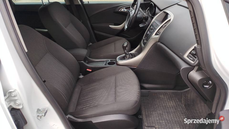 Opel Astra 17 CDTI 110 Nawigacja autoalarm pomorskie