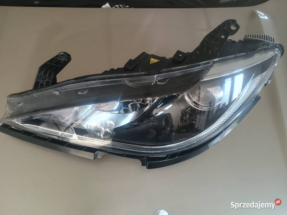 Lampa przednia lewa Xenon LED Chrysler Pacifica lewe Kupno